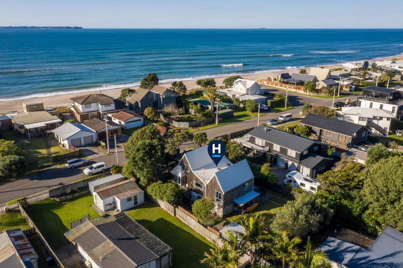 30 Motiti Road, Papamoa Beach, Papamoa - Carousel 1