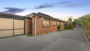 2/35 Claude Road, Hillpark, Auckland - Carousel 1