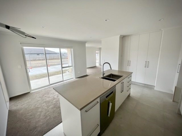 7 Tiaki Way, Cambridge, Cambridge - Carousel 1