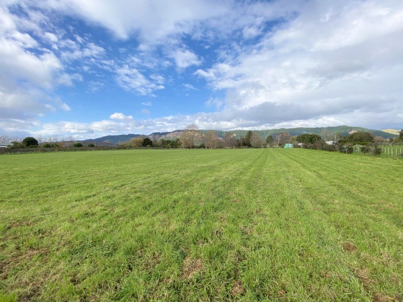 61 Wakefield Road, Levin - Carousel 1