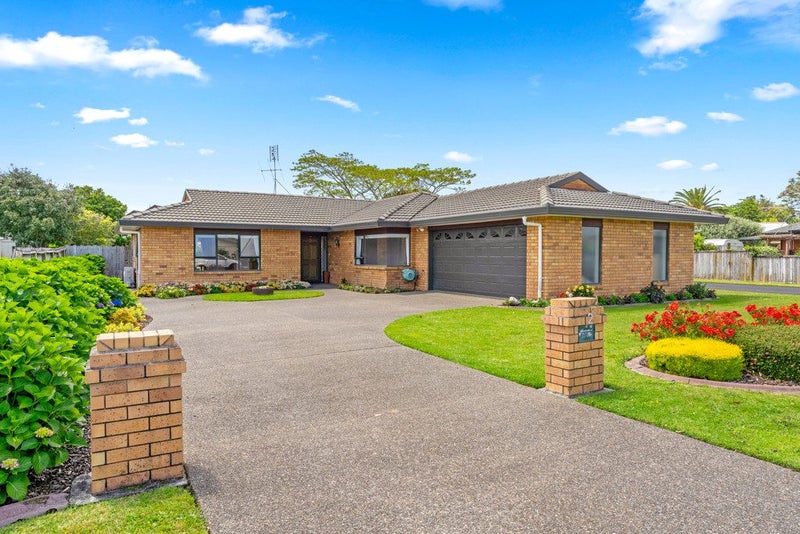 2 Waimanawa Lane, Waiuku, Waiuku - Carousel 1