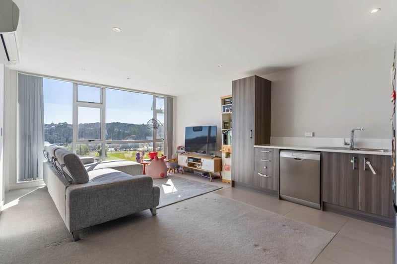 102/27 Don McKinnon Drive, Albany, Auckland - Carousel 2