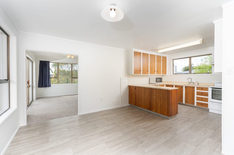 43 Fisher Terrace, Kamo, Whangarei - Carousel 2