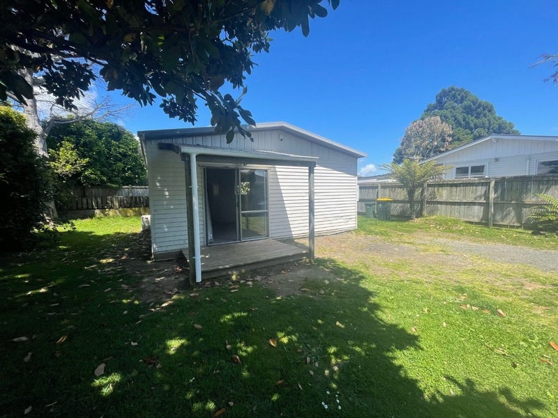 13 Mail Avenue, Weymouth, Auckland - Carousel 1