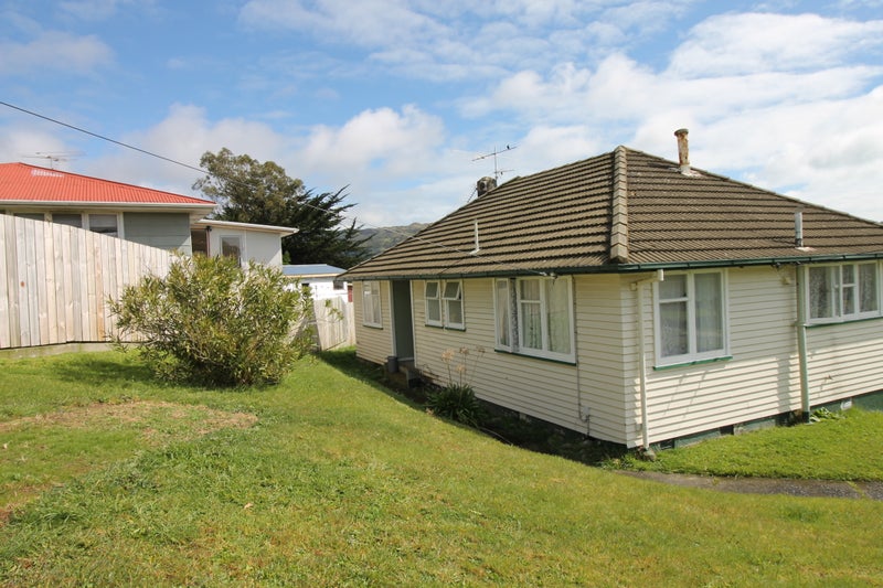 4 Dorset Grove, Cannons Creek, Porirua - Carousel 17