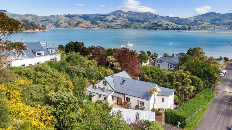 45 Waikana Street, Broad Bay, Dunedin - Carousel 2