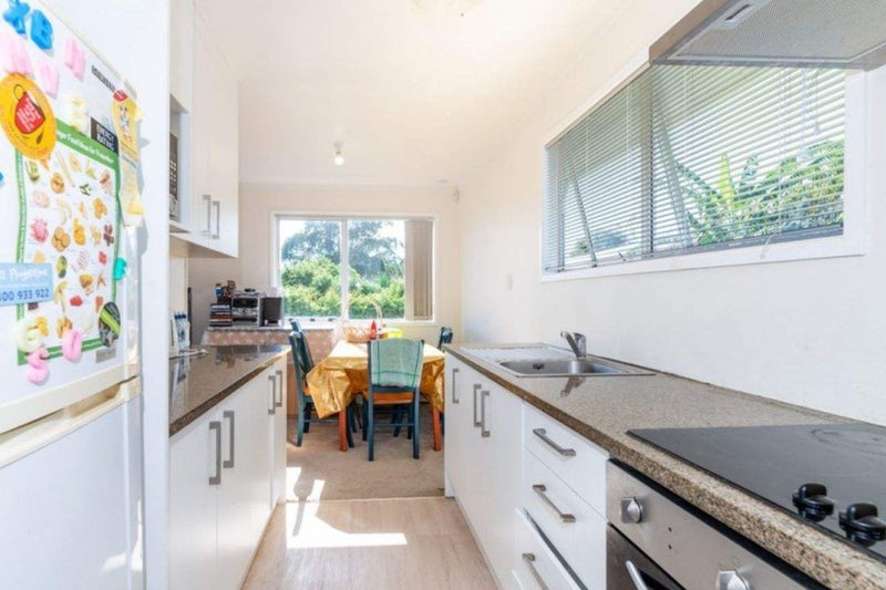 1/15 Frobisher Way, Clendon Park, Auckland - Carousel 2