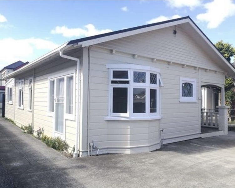 133 Knights Road, Hutt Central, Lower Hutt - Carousel 2