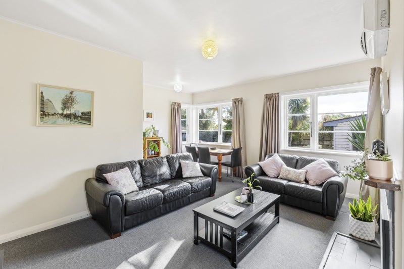 54 Savage Crescent, West End, Palmerston North - Carousel 2