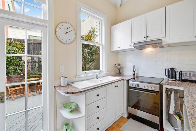 1 Saint Mary Street, Thorndon, Wellington - Carousel 2