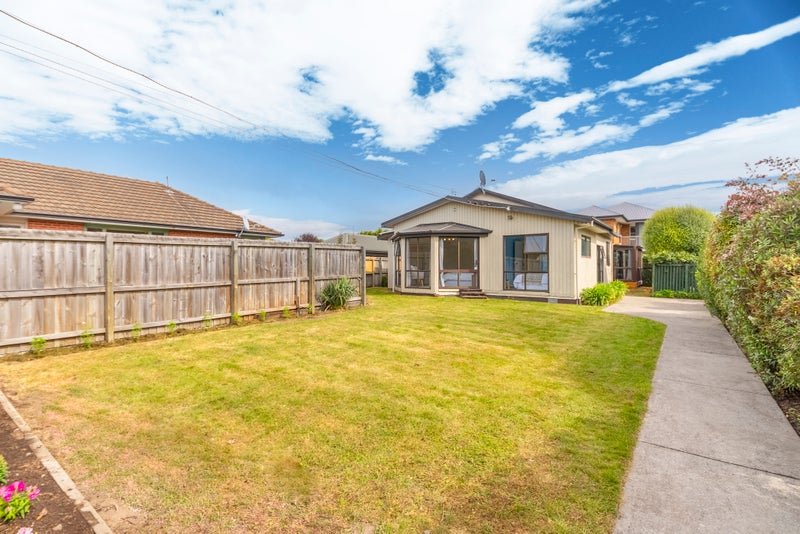 115 Avonhead Road, Avonhead, Christchurch - Carousel 16