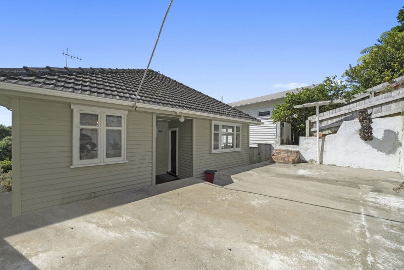 43 Rakau Road, Hataitai, Wellington - Carousel 20