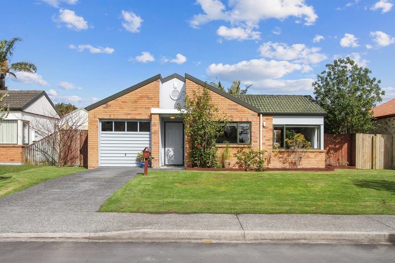 14 Kona Crescent, Henderson, Auckland - Carousel 1
