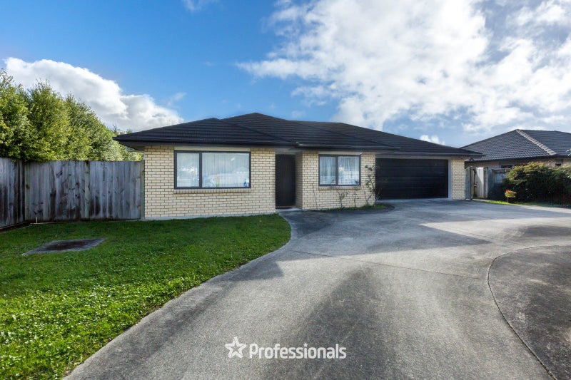 30 Hildreth Street, Trentham, Upper Hutt - Carousel 1