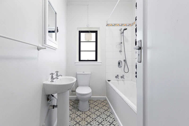 1/127 Molesworth Street, Thorndon, Wellington - Carousel 8