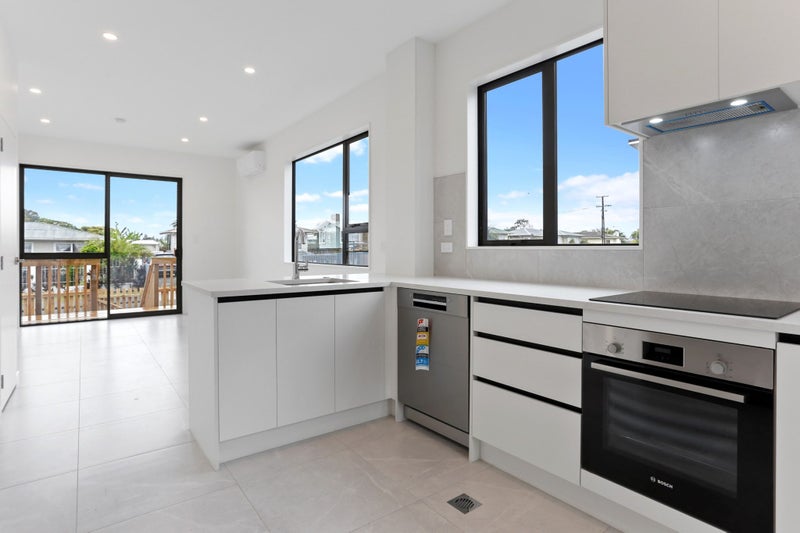 13A Everitt Road, Ōtara, Auckland - Carousel 1