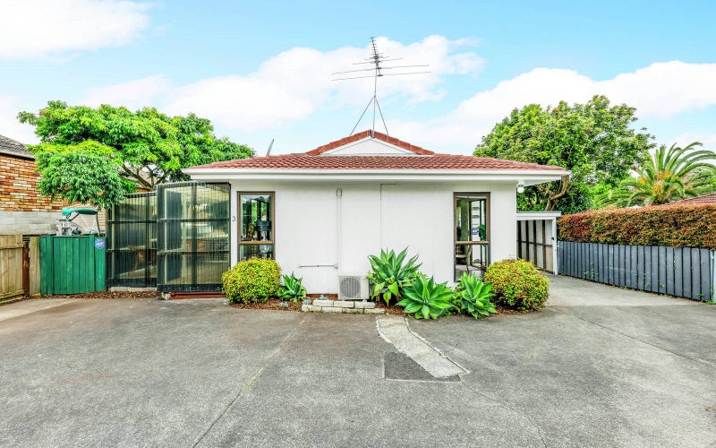 3/9 Michaels Avenue, Ellerslie, Auckland - Carousel 2