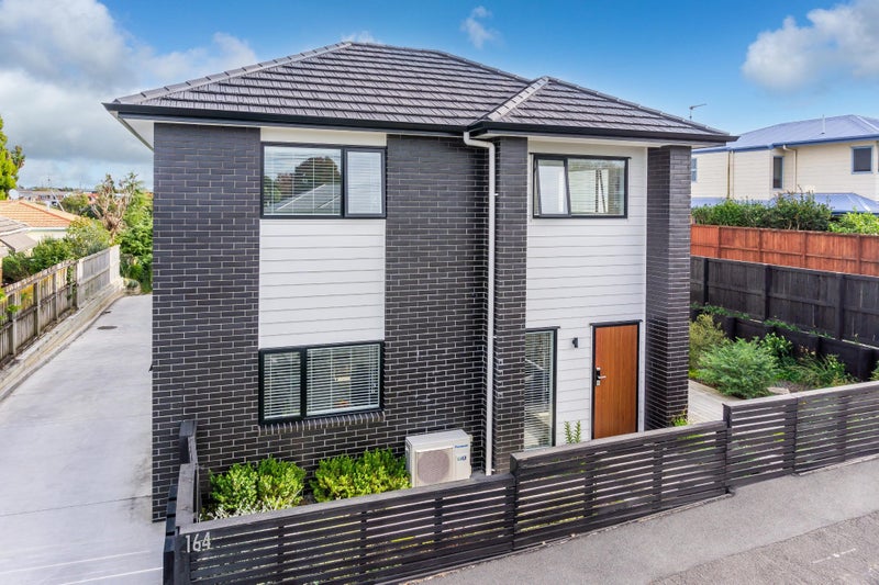 1/164 Cambridge Road, Hillcrest, Hamilton - Carousel 2