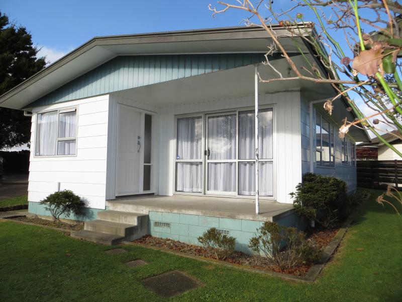32 Meadowbrook Drive, Cloverlea, Palmerston North - Carousel 9