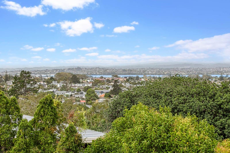 1/366 St Heliers Bay Road, St Johns, Auckland - Carousel 10