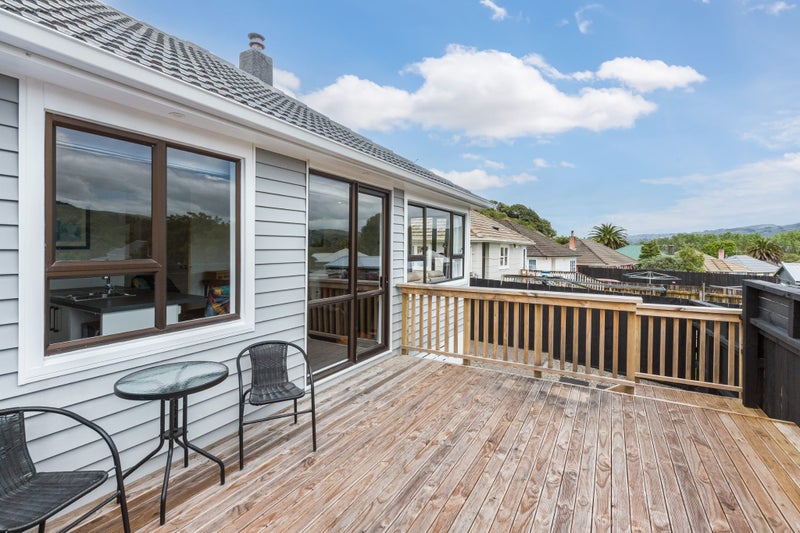 17B Hay Street, Naenae, Lower Hutt - Carousel 1
