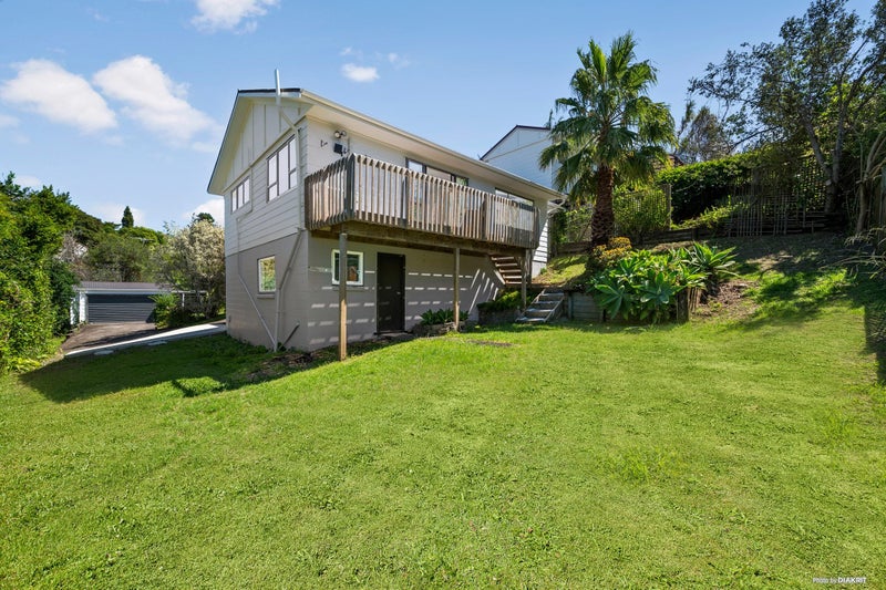 1/70 Oaktree Avenue, Browns Bay, Auckland - Carousel 2