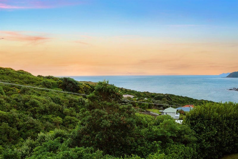 15 Patiki Place, Titahi Bay, Porirua - Carousel 2