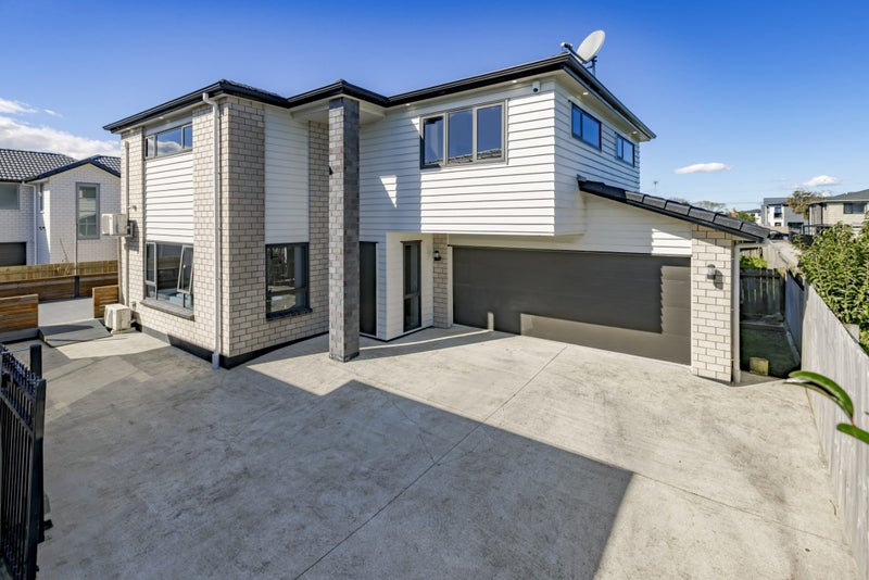 11B Oxford Road, Manurewa, Auckland - Carousel 1