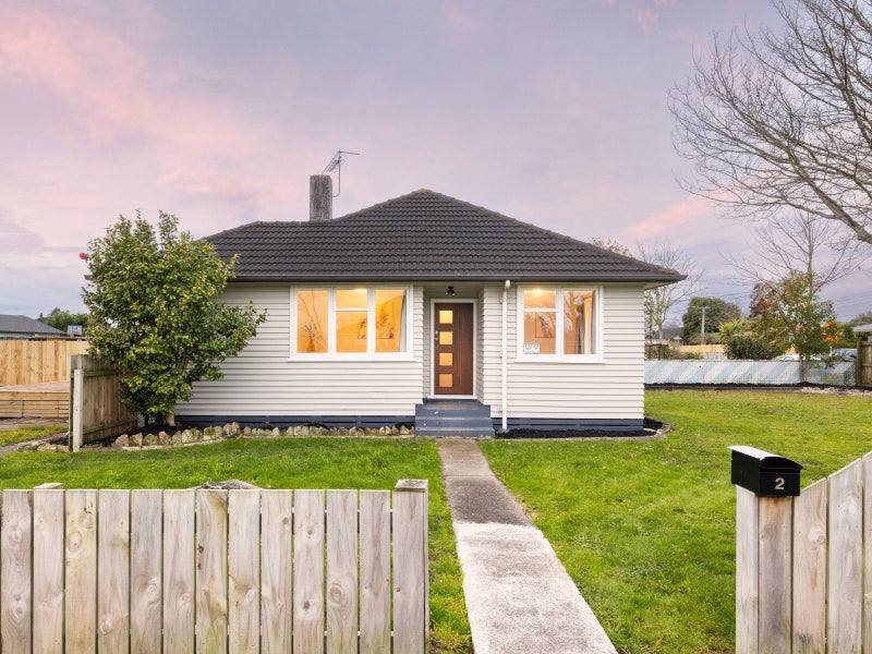 2 Yeats Crescent, Fairfield, Hamilton - Carousel 1