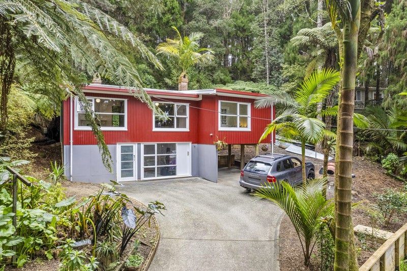 12 Kauri Loop Road, Oratia, Auckland - Carousel 2