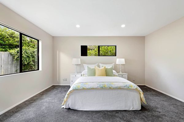 28 Catlins Place, Fairview Heights, Auckland - Carousel 2