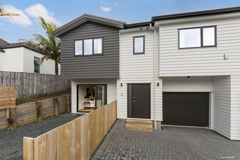 30D Rogan Street, Mount Roskill, Auckland - Carousel 1