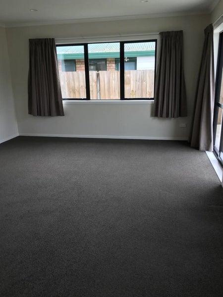 2/338 Peachgrove Road, Fairfield, Hamilton - Carousel 7