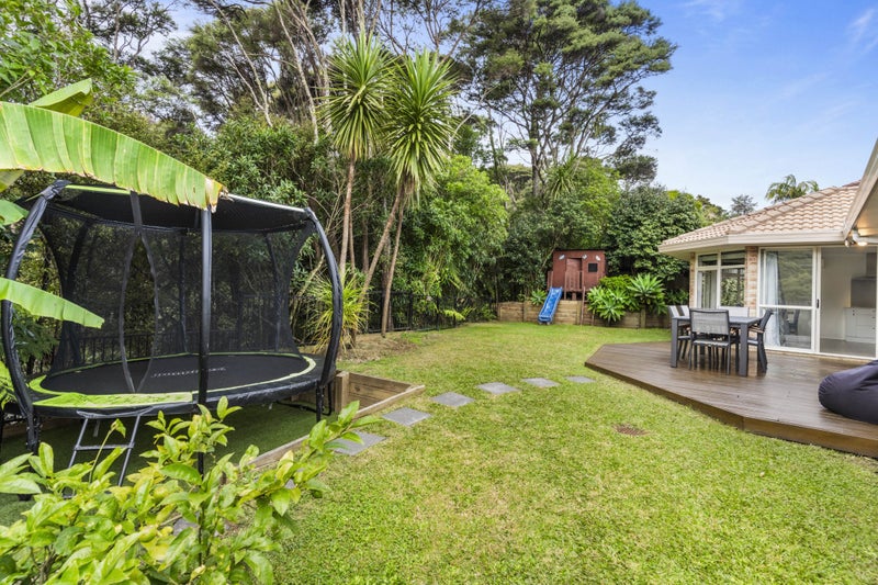 26 Daldys Bush Lane, Bayview, Auckland - Carousel 2