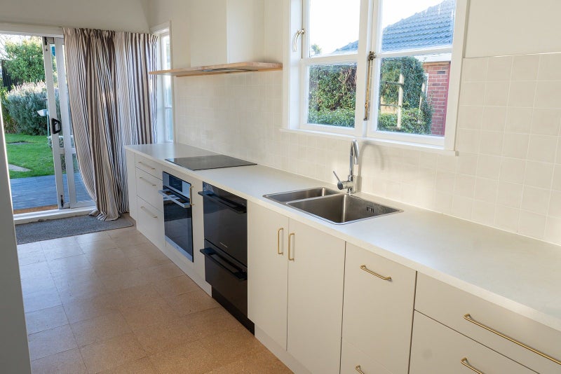 37 Puketai Street, Andersons Bay, Dunedin - Carousel 2