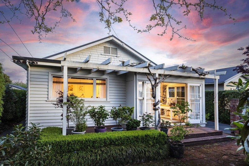 138 Knowles Street, St Albans, Christchurch - Carousel 1