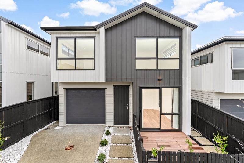 5 Hiki Street, Hobsonville, Auckland - Carousel 1