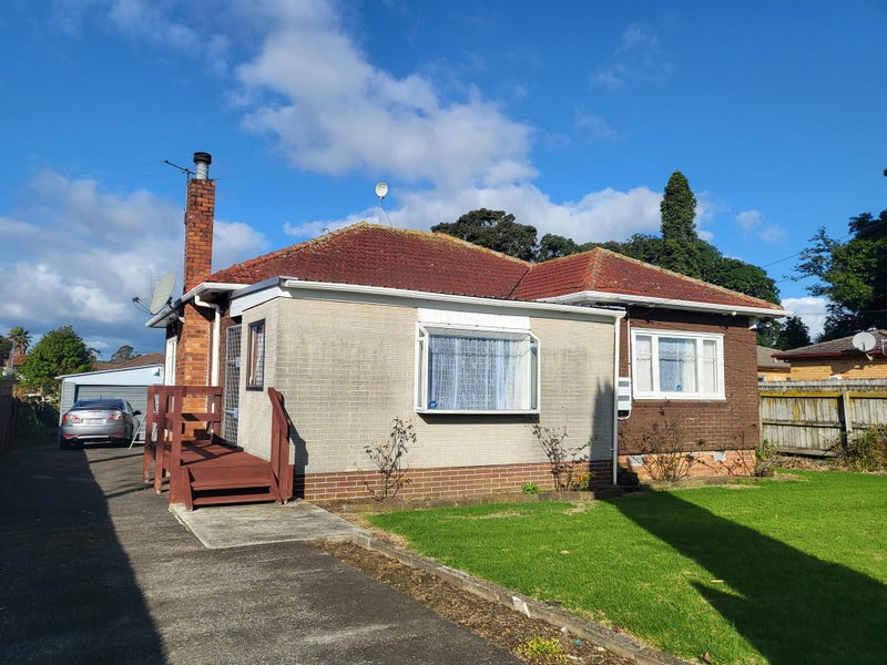 118 Gray Avenue, Papatoetoe, Auckland - Carousel 1