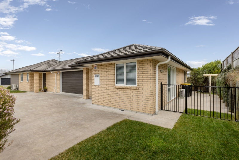 146 Puhirake Crescent, Pyes Pa, Tauranga - Carousel 1