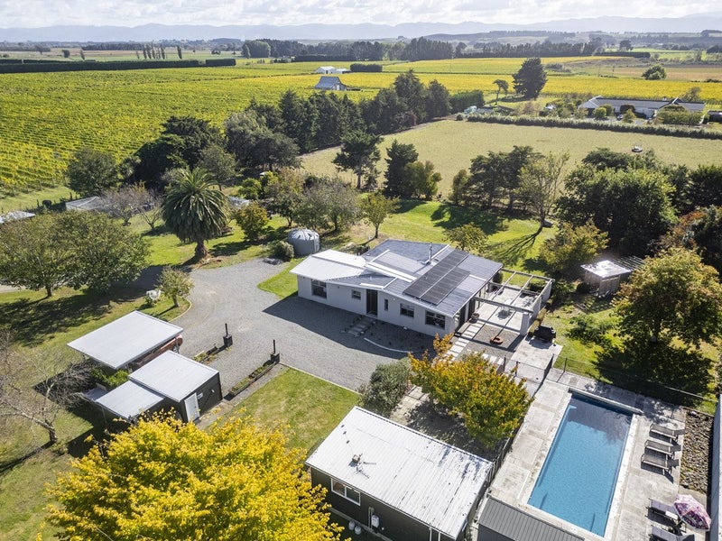 1 Grey Street, Martinborough, Martinborough - Carousel 1
