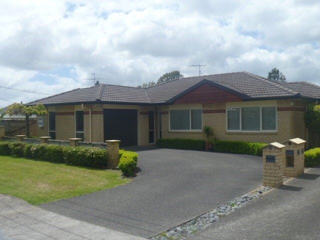 7A Argyle Avenue, Pahurehure, Papakura - Carousel 1