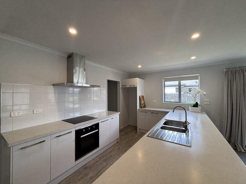 4 Urihia Street, Marshland, Christchurch - Carousel 2