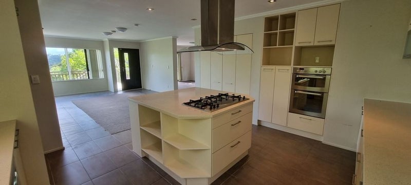 99 Pemberton Avenue, Bayview, Auckland - Carousel 2