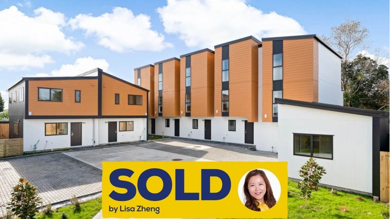 4/10 Orchid Place, Te Atatu South, Auckland - Carousel 1