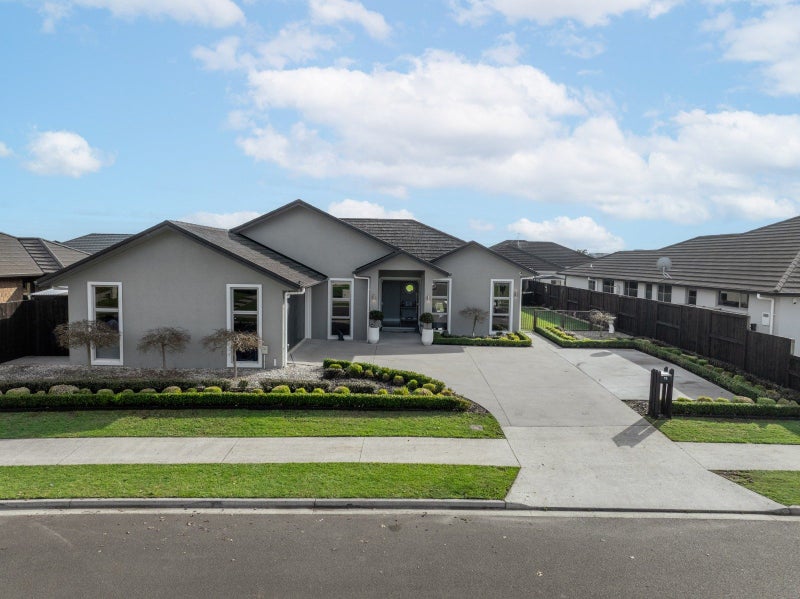 75 Mataroa Crescent, Flagstaff, Hamilton - Carousel 2