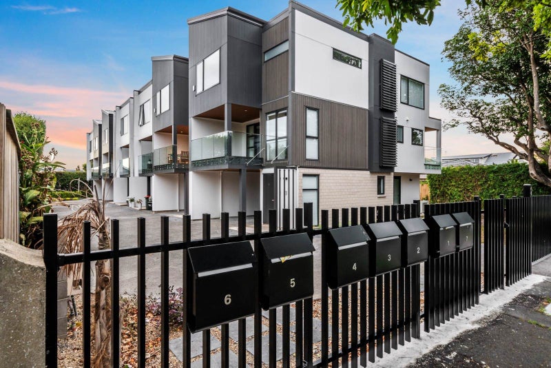 6/46 View Road, Mount Eden, Auckland - Carousel 2