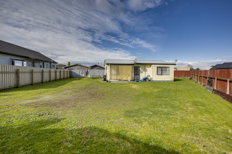5 Tarbet Street, Flaxmere, Hastings - Carousel 2