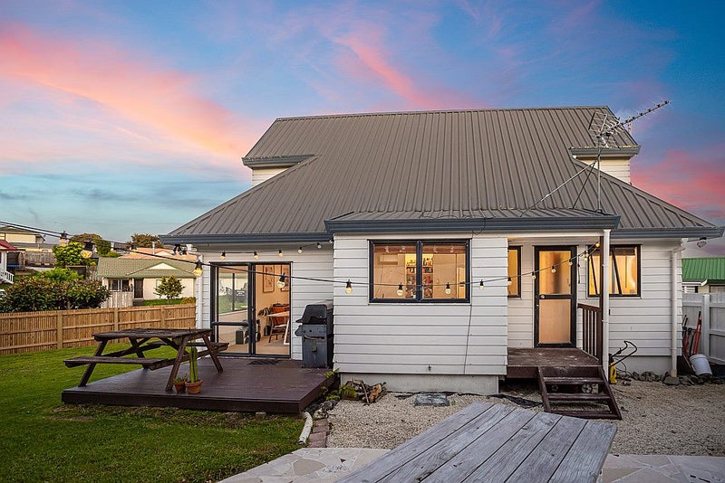 6 Clarion Place, Glendene, Auckland - Carousel 14