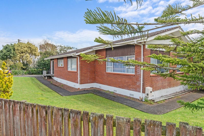 15 Law Street, Torbay, Auckland - Carousel 2