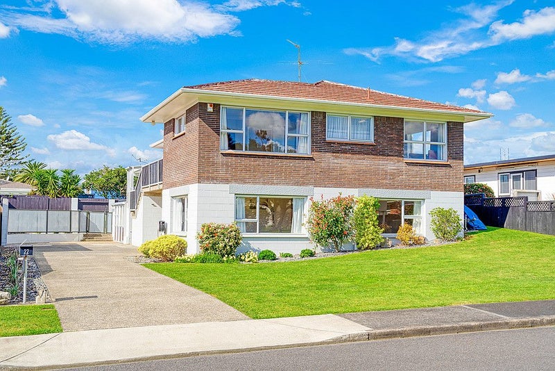 22 Fairview Avenue, Opaheke, Papakura - Carousel 1